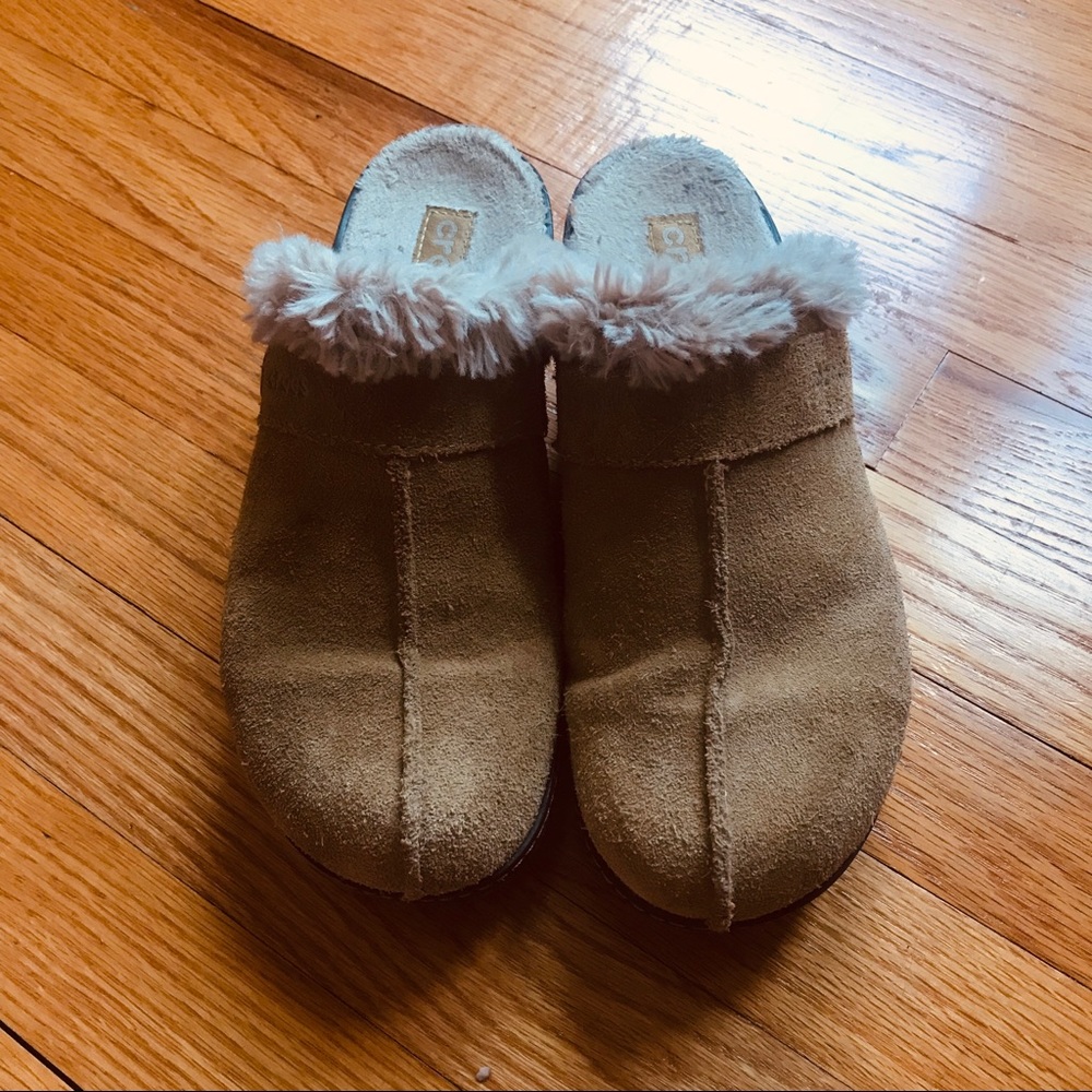 Crocs Furry Fuzzy Slip On Clogs Shoes